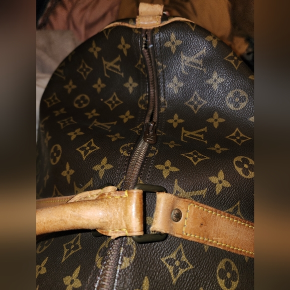 Authentic Louis Vuitton Keepall 55 Bandouliere - Picture 8 of 14